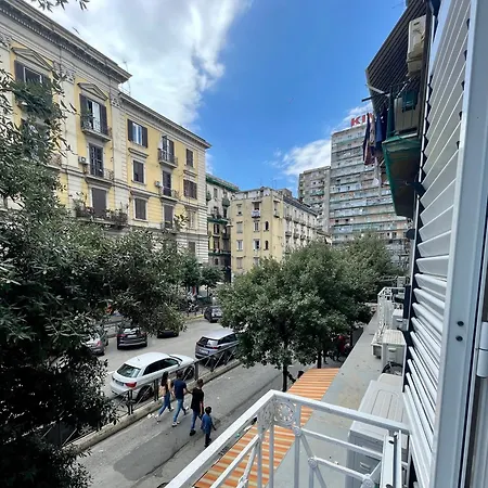 Casa Duchesca 3* ナポリ